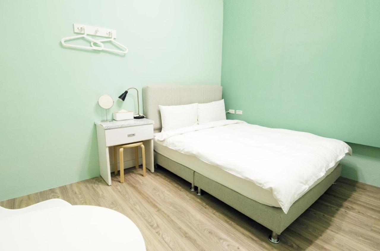 Tt Guesthouse旅人時光民宿 ไถหนาน ภายนอก รูปภาพ