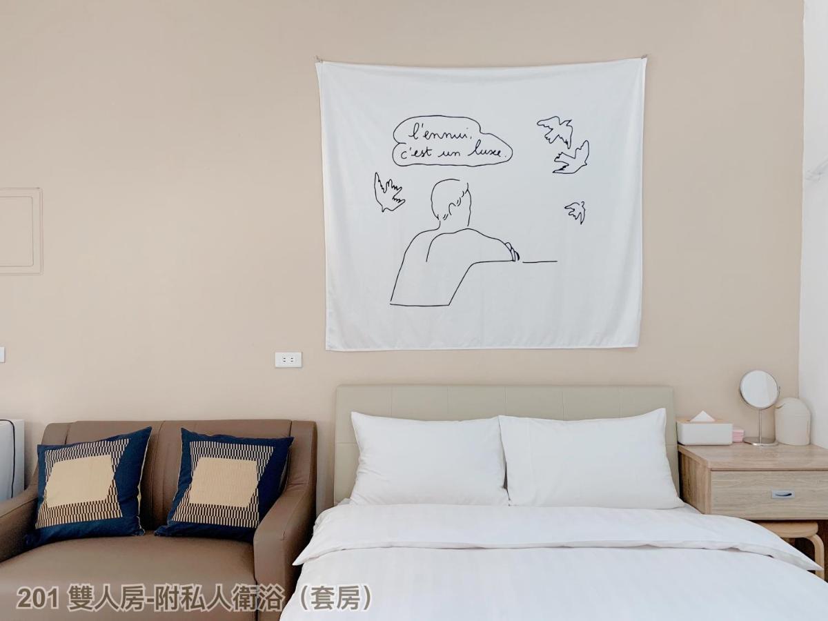 Tt Guesthouse旅人時光民宿 ไถหนาน ภายนอก รูปภาพ