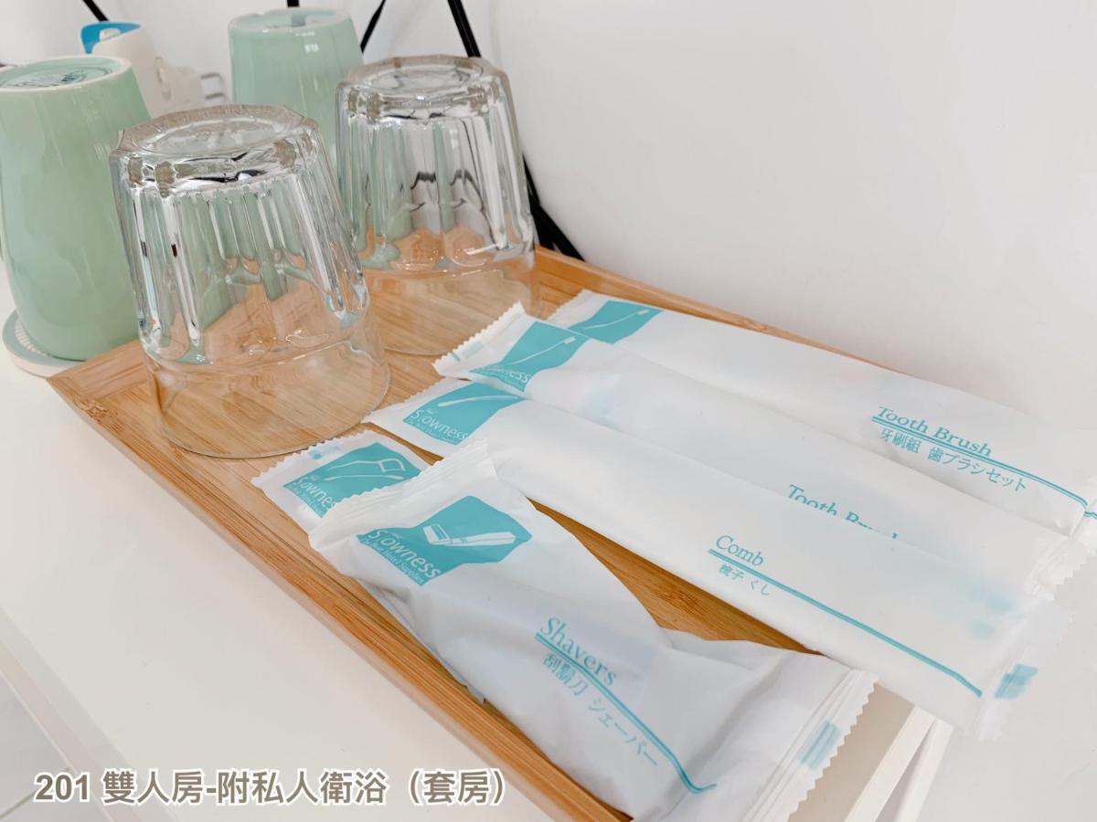 Tt Guesthouse旅人時光民宿 ไถหนาน ภายนอก รูปภาพ